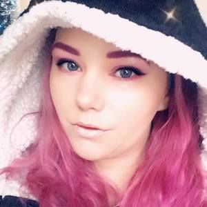 Meet your Posher, Tiffaney